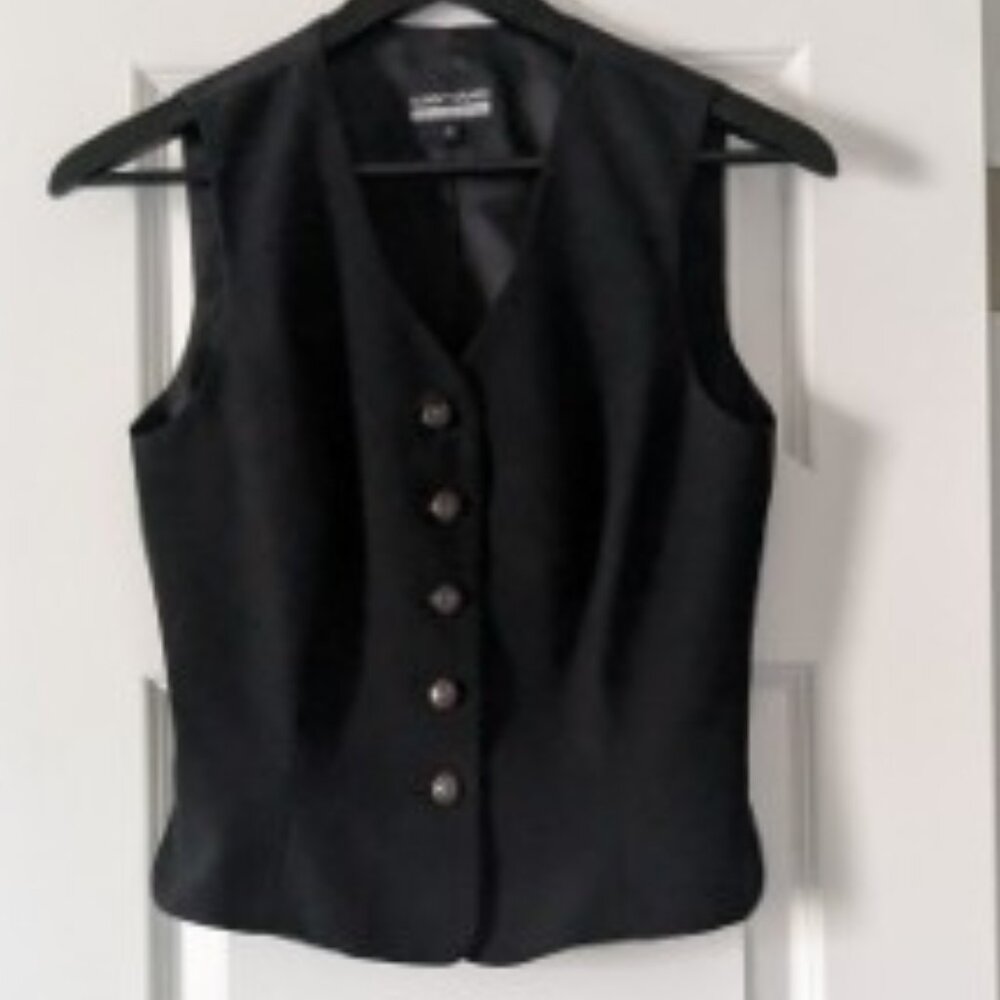 Black tailored Women's vest - Sunny Names collection